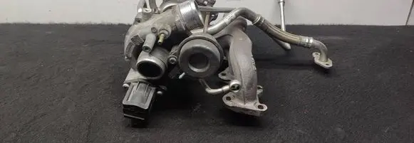 Volkswagen PASSAT B7 Turbo 03C145701S MA50165613