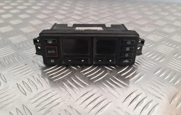 Audi A4 S4 B5 8D Air conditioning/heating control unit 8L0820043B