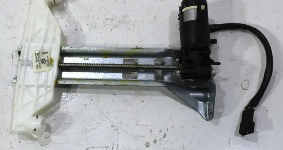 BMW 7 F01 F02 F03 F04 Seat adjustment motor 9073531