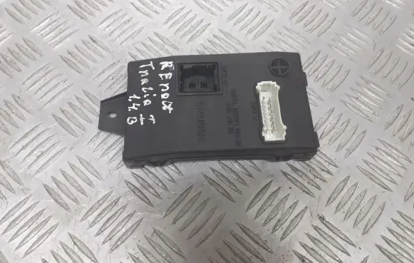 Renault Thalia I Central body control module 8200103749
