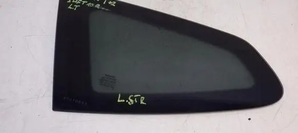 Nissan Qashqai Rear side window