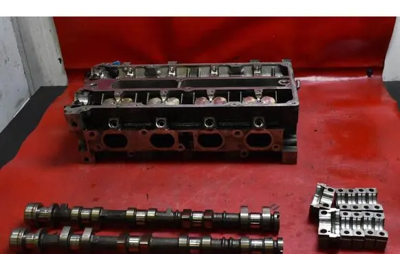 Ford Focus C-MAX Engine head 7S7G-6090-CB