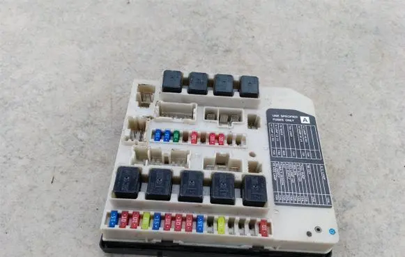 Nissan Tiida C11 Fuse box set 