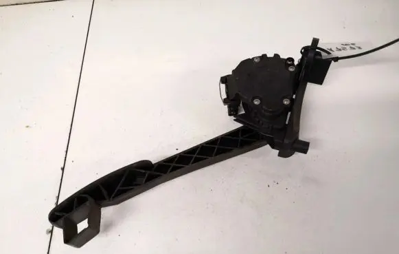 Volvo S80 Accelerator throttle pedal 3524405 9173131