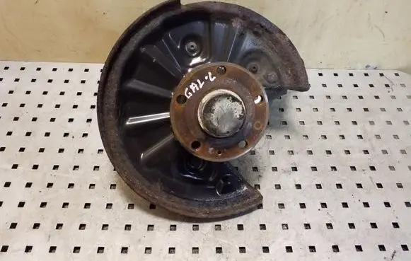 Volkswagen PASSAT B8 Rear wheel hub