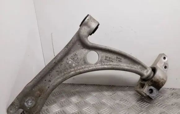 Audi Q3 8U Front lower control arm/wishbone 3C0153D