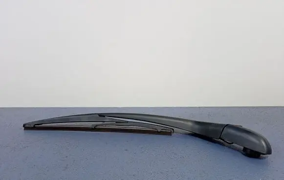 Mitsubishi Space Star Rear wiper blade arm