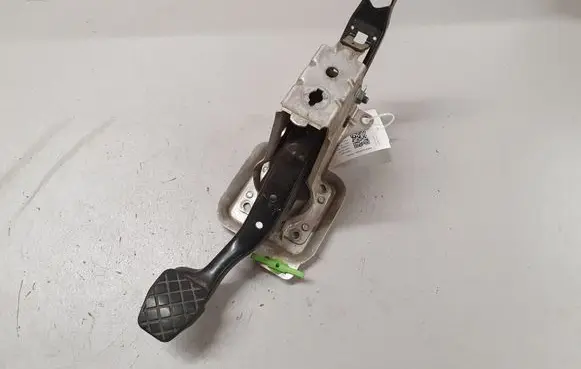 Volkswagen Caddy Brake pedal 1T1721057L