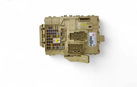 Hyundai i30 Fuse module 91950G4360