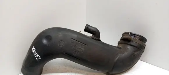 Opel Zafira B Intercooler hose/pipe 55561910 329788454