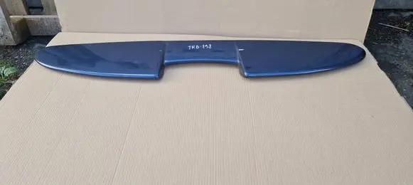 Tailgate/trunk spoiler