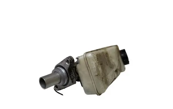 Master brake cylinder