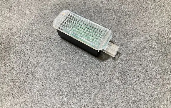 Audi A5 8T 8F Front door interior light 4E0947415