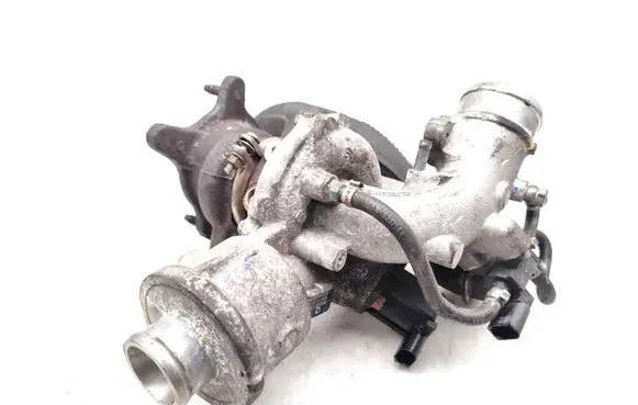 Audi A5 8T 8F Turbo 06H145701K