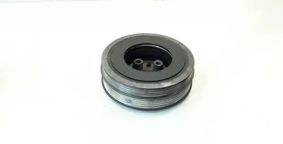 Volkswagen PASSAT B5.5 Crankshaft pulley 038105243F