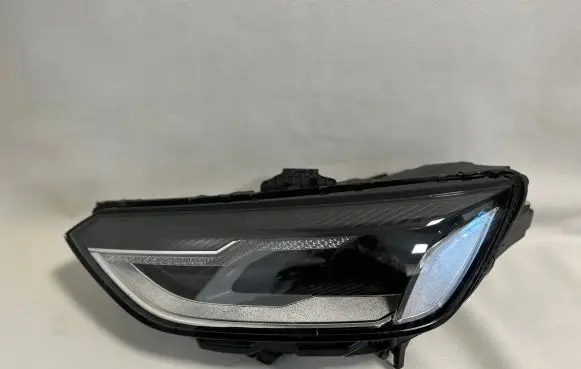 Audi A4 S4 B9 8W Headlight/headlamp