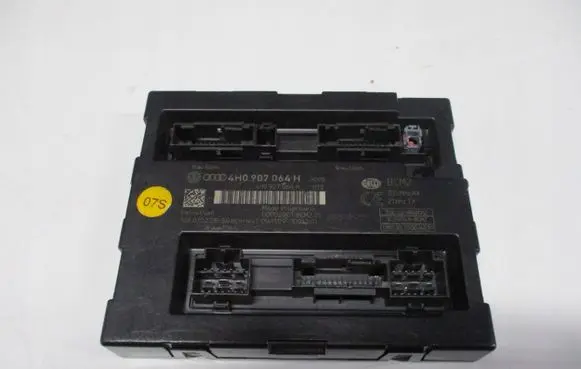 Audi A8 S8 D4 4H BSM Control unit 4H0907064H
