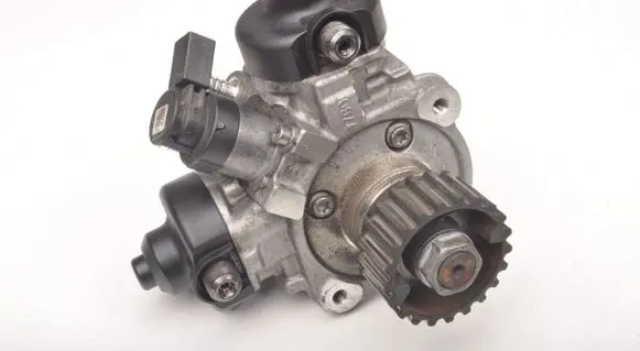 Audi A8 S8 D4 4H Fuel injection high pressure pump 057130755AE