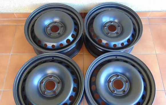 Renault Fluence R16 steel rim 