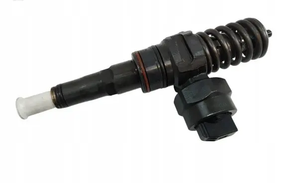 Skoda Octavia Mk2 (1Z) Fuel injector 038130073J