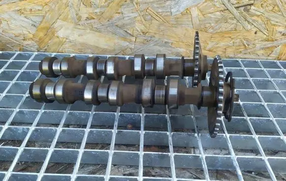 Opel Corsa D Camshaft 