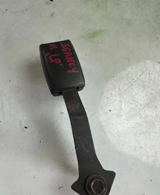 Subaru Legacy Front seatbelt buckle 543
