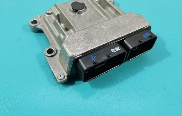 Suzuki Vitara (LY) Engine control unit/module ECU 33910-63U00 IMPRK1499813