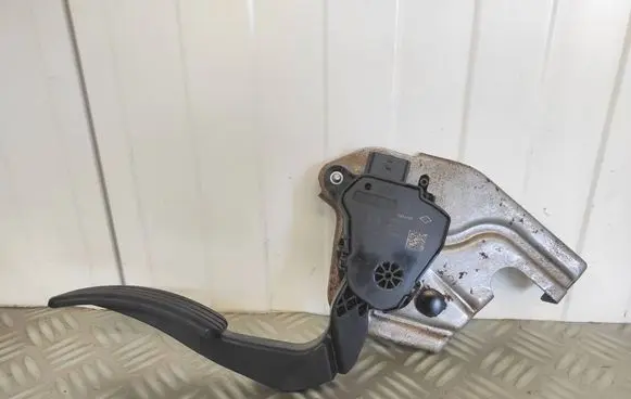 Renault Express Accelerator throttle pedal 180026976R 11121A