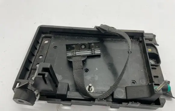Battery tray