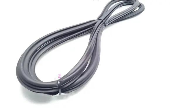 Audi Q3 8U Front door rubber seal 