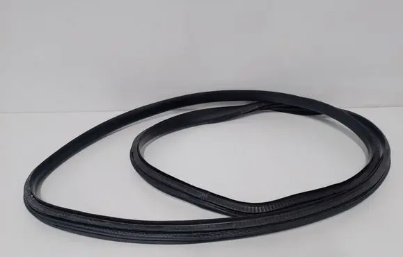 Renault Megane IV Rear door rubber seal (on body) 