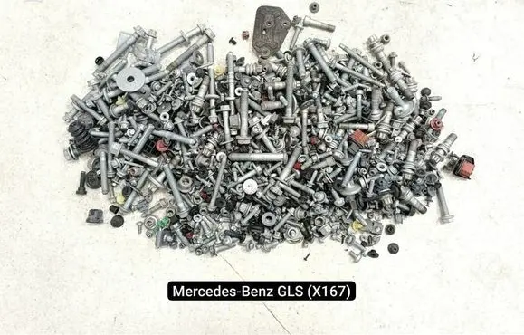Mercedes-Benz GLS X167 Nuts/bolts 
