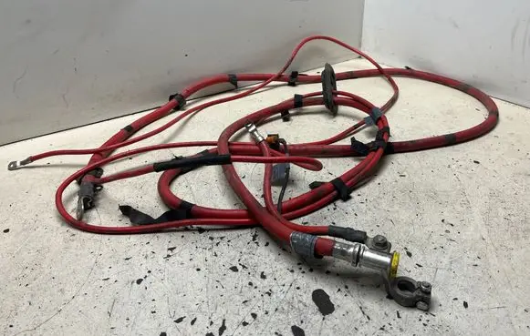Positive cable (battery)