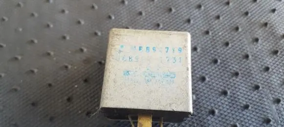 Mitsubishi Colt Other relay MB894719 068900-1731
