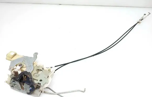 Isuzu D-Max Front door lock 031109