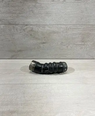 Intercooler hose/pipe