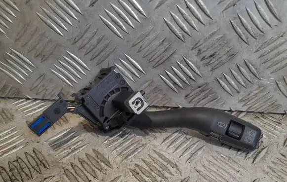Audi A3 S3 8P Wiper control stalk 8P0953519A 01203610 20361043105220