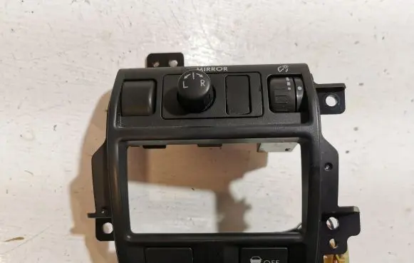 Subaru Legacy Wing mirror switch 83061AJ000