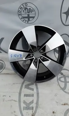 Volvo XC40 R19 alloy rim 31445813
