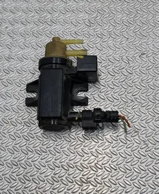 Mercedes-Benz B W245 Vacuum valve A0061536628 08T287 70078202