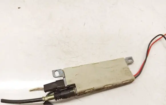 Audi A4 S4 B5 8D Antenna control unit 8d5035225d