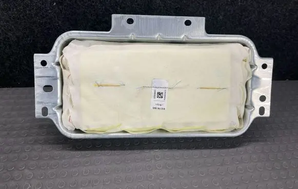 Mercedes-Benz GL X166 Passenger airbag 1668602402