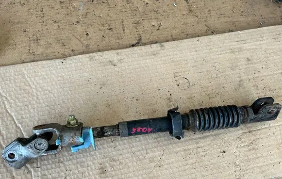 Nissan Navara D40 Steering column universal joint 