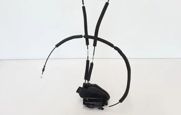 Renault Koleos II Rear door lock 825030470R