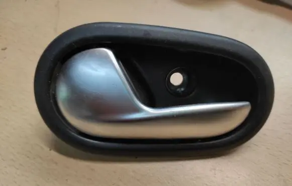 Dacia Sandero Front door interior handle 806718771R