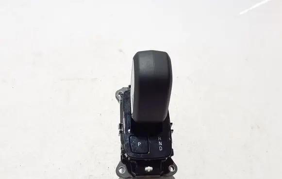 Volvo S60 Gear shifter/selector 32335745