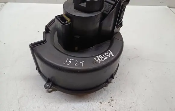 Opel Astra G Heater fan/blower 9000348