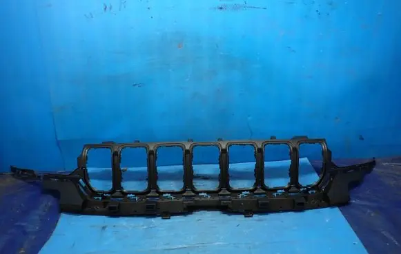 Jeep Grand Cherokee WL Front grill 6VV20GXHAE