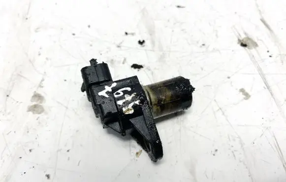 Camshaft position sensor