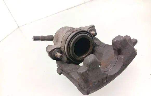 Volkswagen Golf VI Front brake caliper 